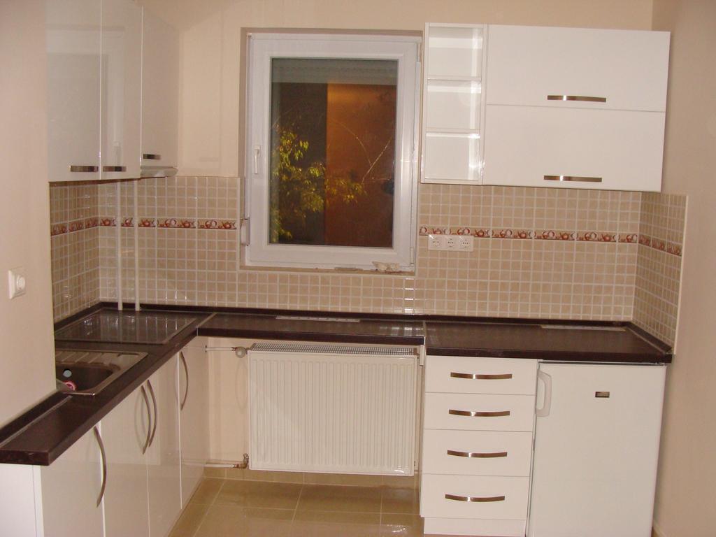 Centrum Business Apartman Szekszárd Apartamento Quarto foto
